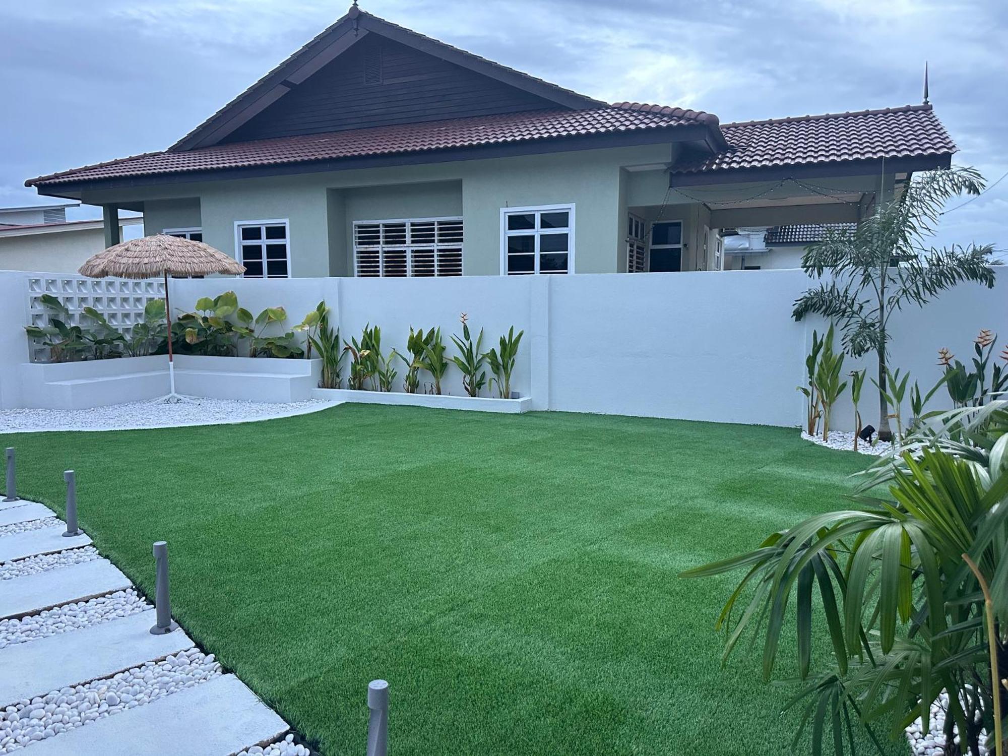 Home In Terengganu With Private Pool Kuala Terengganu Esterno foto